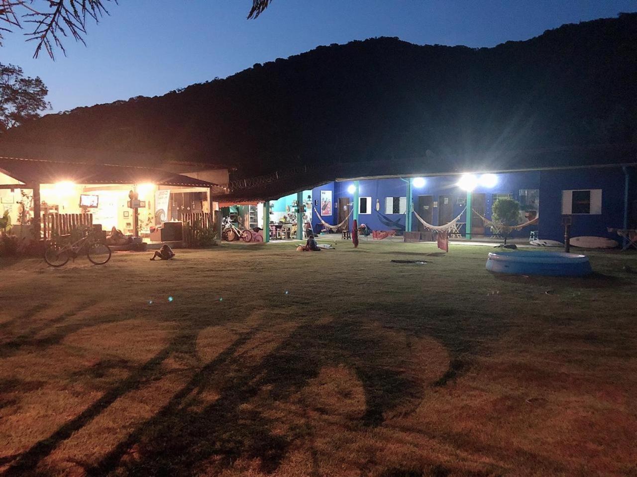 Farah Hostel Suites Camping Smartcamp E Passeio De Barco Boicucanga Exterior foto